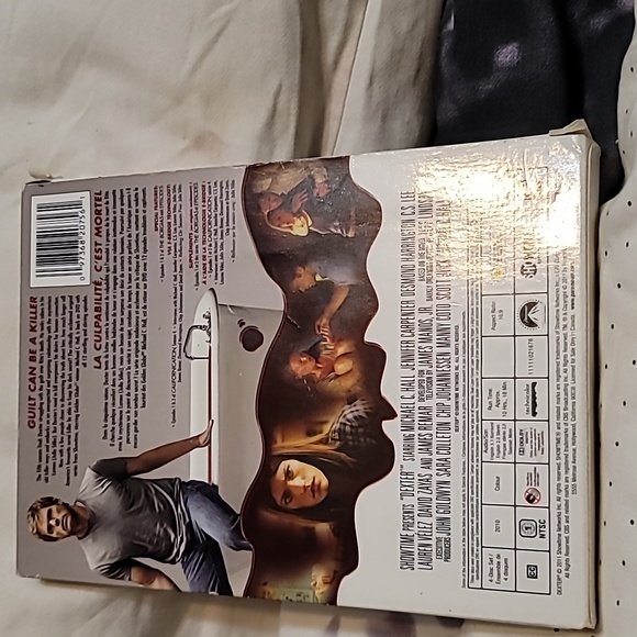 Dexter - The Fifth (5th) Season - Picture 2 of 4